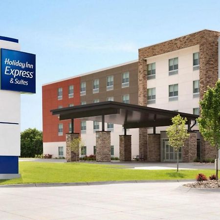 Holiday Inn Express & Suites Rhinelander By Ihg Exterior foto